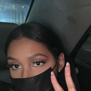 Meet your Posher, Diandra